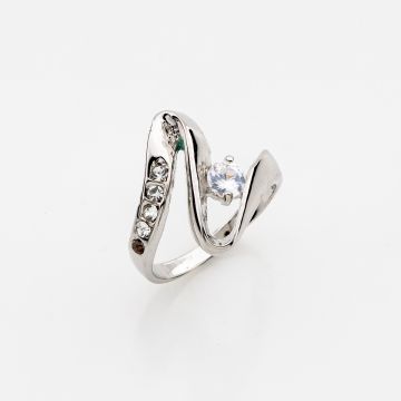  Δαχτυλίδι με Μοντέρνο Σχεδιασμό 