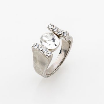 Δαχτυλίδι Με Διαχρονική Κομψότητα