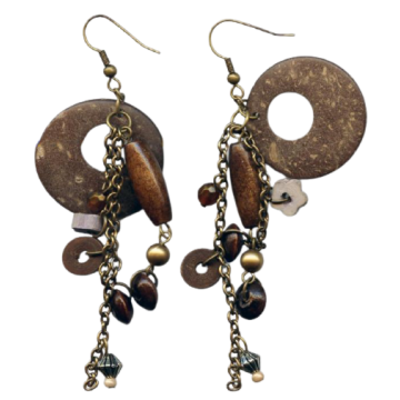 Σκουλαρίκια μεταλλική μπρούτζινη αλυσίδα διακοσμημένη με φίλντισι και ξύλινες λεπτομέρειες