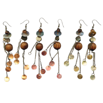 Σκουλαρίκια μεταλλικά με φίλντισι και ξύλινες χάντρες