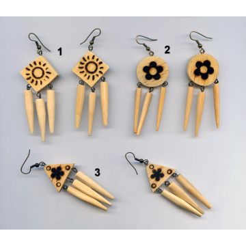 Σκουλαρίκια ξύλινα σε 3 σχέδια με την τεχνική εγκαυστικής