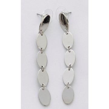 Σκουλαρίκια μεταλλικά κρεμαστά σε ασημί χρώμα με με 5 οβάλ λεπτομέρειες 