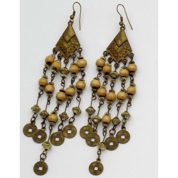 Σκουλαρίκια μεταλλικά μπρονζέ μακριά boho με ξύλινες χάντρες