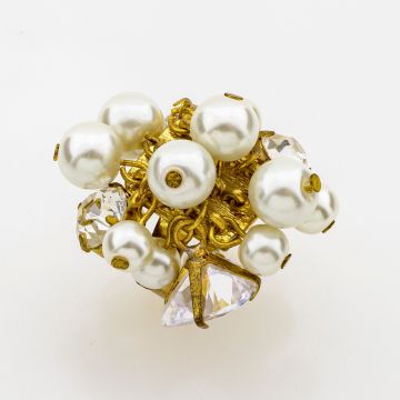 Δαχτυλίταδι μελλικό σε χρυσό χρώμα διακοσμημένο με χάντρες,μεταλλικά στοιχεία,πέτρες και στρας