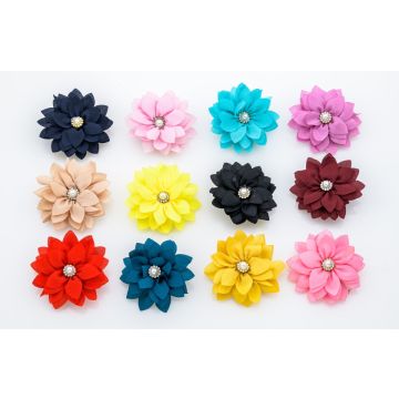 Κλίπ υφασμάτινο λουλούδι με πέρλα σε 12 χρώματα