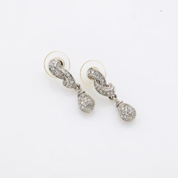 Σκουλαρίκια μεταλλικά ασημί κρεμαστά περίτεχνα με στράς