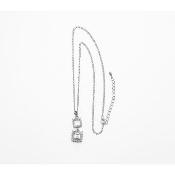 Κολιέ Ασημί με Vintage Κρεμαστό και Στράς: Μοναδικό Στυλ με Ρετρό Αίσθηση