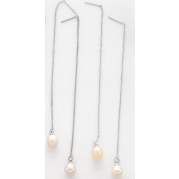 Σκουλαρίκια μεταλλική ασημί αλυσίδα διακοσμημένη με πέρλα σε δύο χρώματα