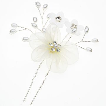 Φουρκέτα μεταλλική ασημί με μεγάλο υφασμάτινο λουλούδι, πέρλες και Swarovski