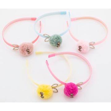 Στέκα πλαστική παιδική διακοσμημένη με πομ πομ λαγουδάκι